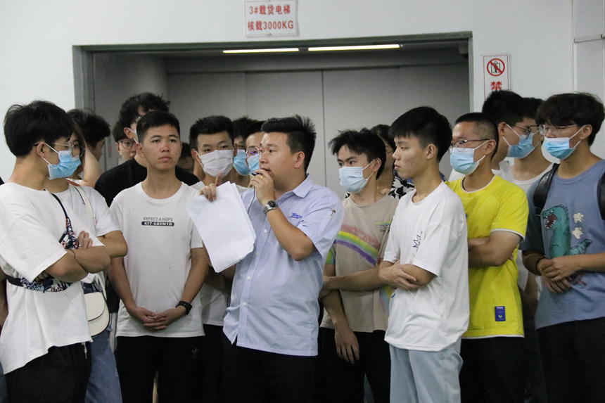 C7���ֹ���-�����ɼ��Ƿ�,����Ʒ�Ƶ�ʵ��